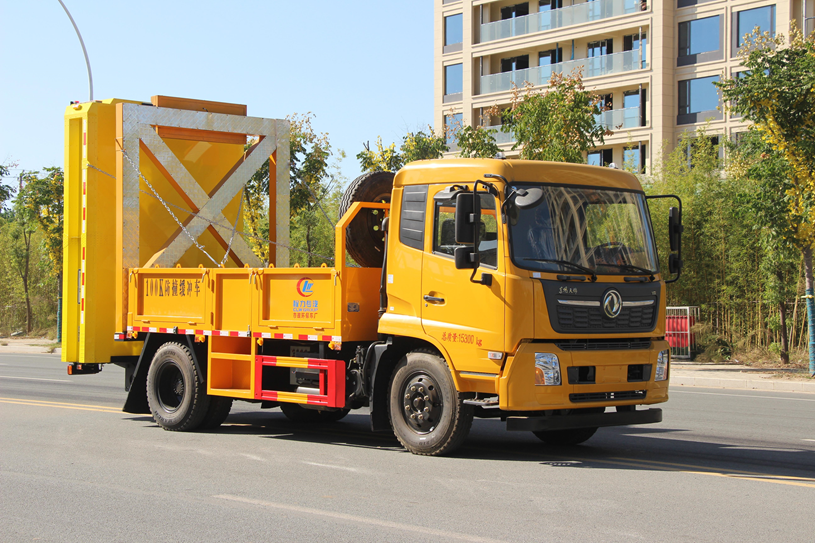 东风天锦康机230马力防撞缓冲车 16T